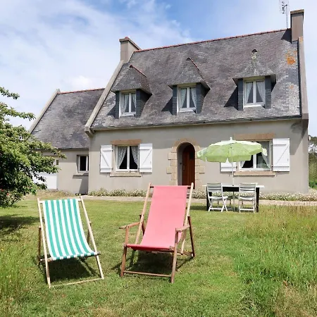 Les Genets - Pmr100 By Interhome * Plomeur